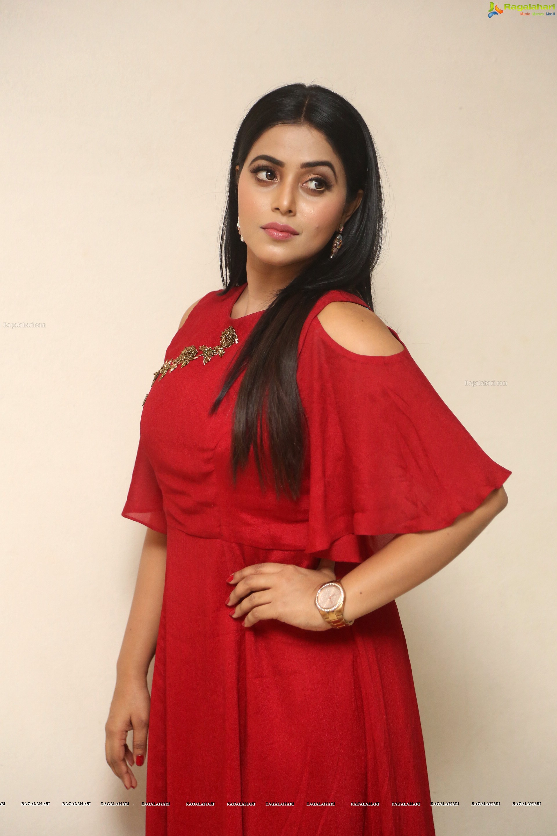 Poorna (High Definition)