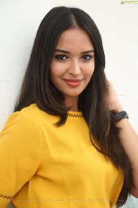 Pujita Ponnada