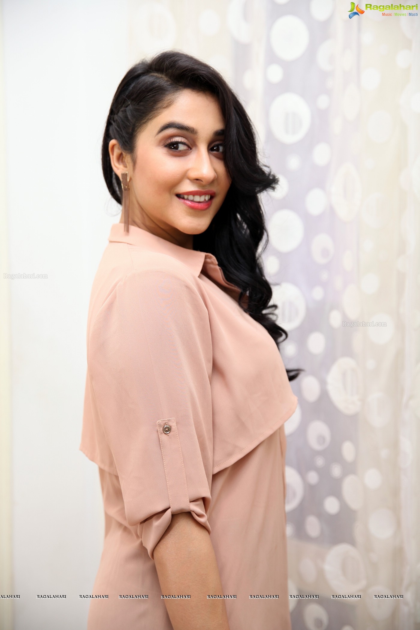 Regina Cassandra (Posters)