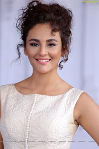 Seerat Kapoor