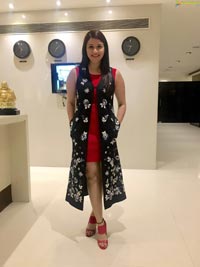 Actress Mannara Chopra