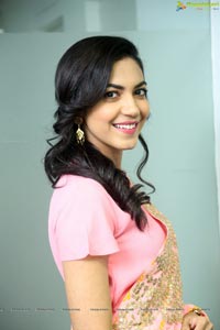 Keshava Heroine Ritu Varma