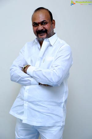 Producer Guru Raj Rakshaka Bhatudu