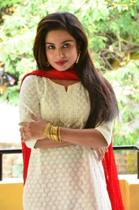 Actress Vrushali Gosavi