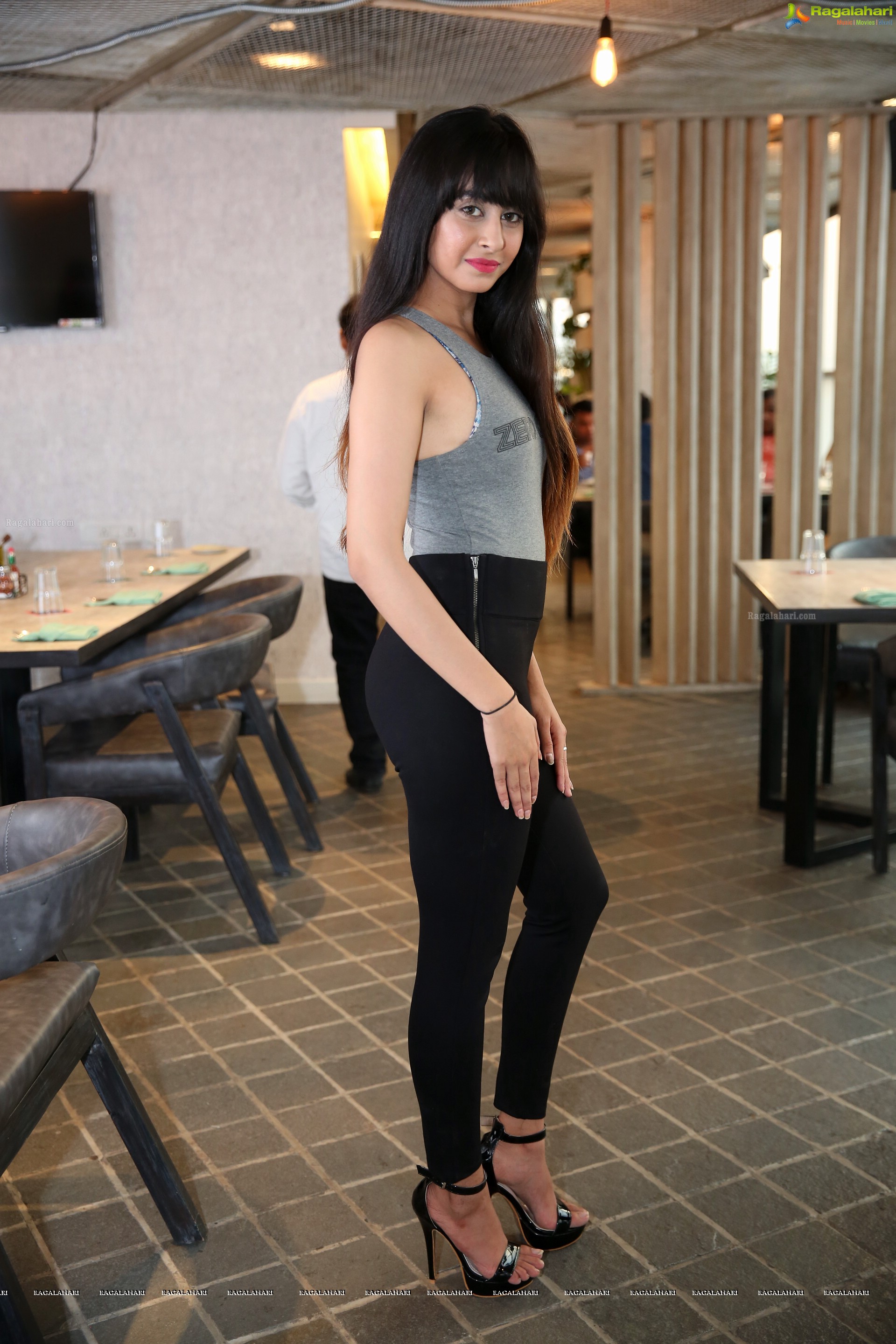 Ameeksha Amy Pawar at Drama Llama Restaurant Launch (High Definition)