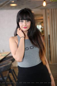 Ameeksha Amy Pawar Model