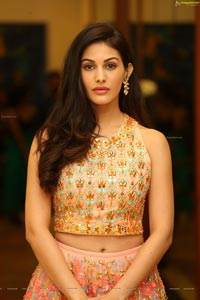 Amyra Dastur Telugu Heroine