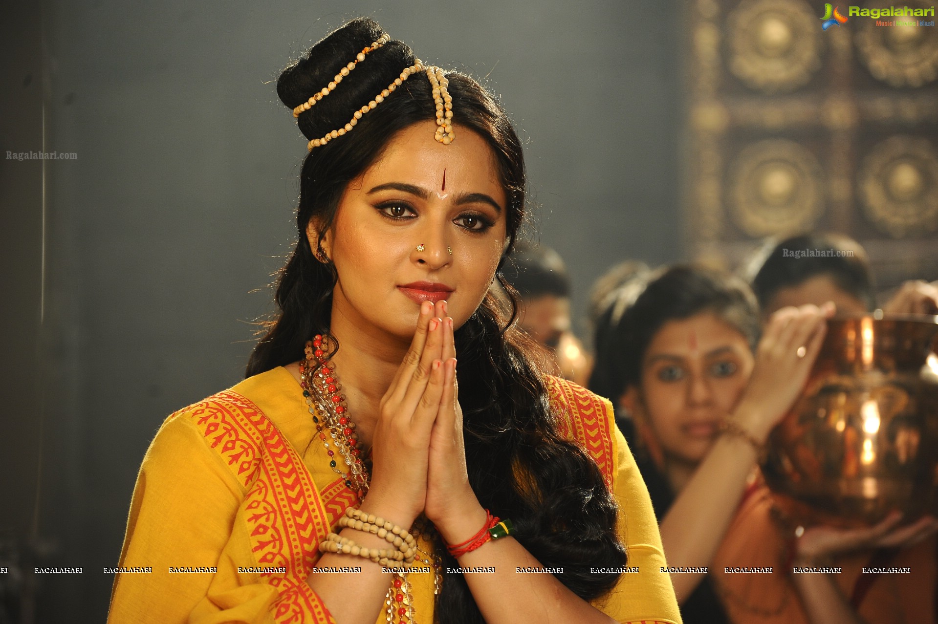 Anushka Shetty in Om Namo Venkatesaya (High Definition)