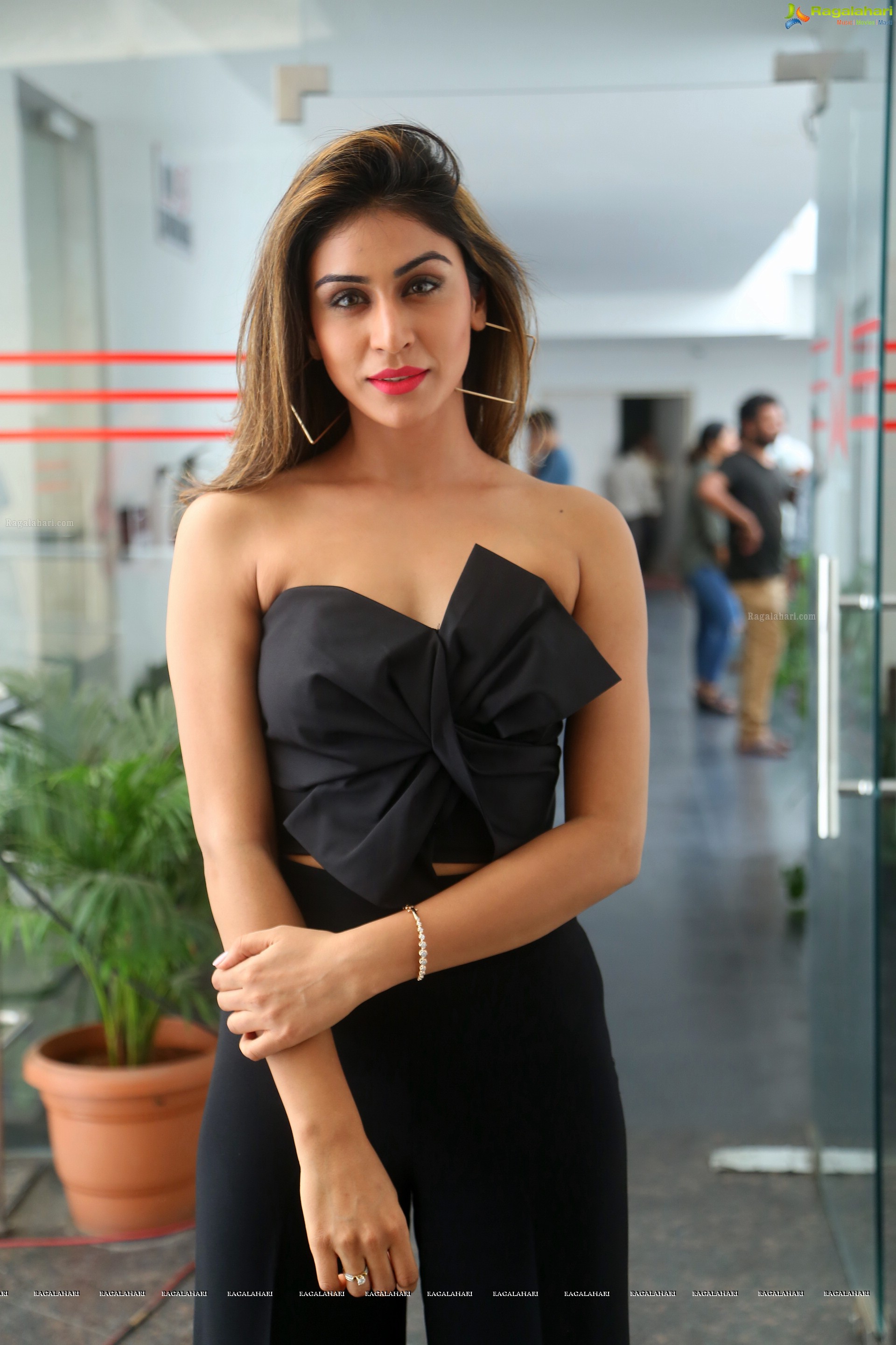 Myra Sareen at Officer Press Meet (High Definition)