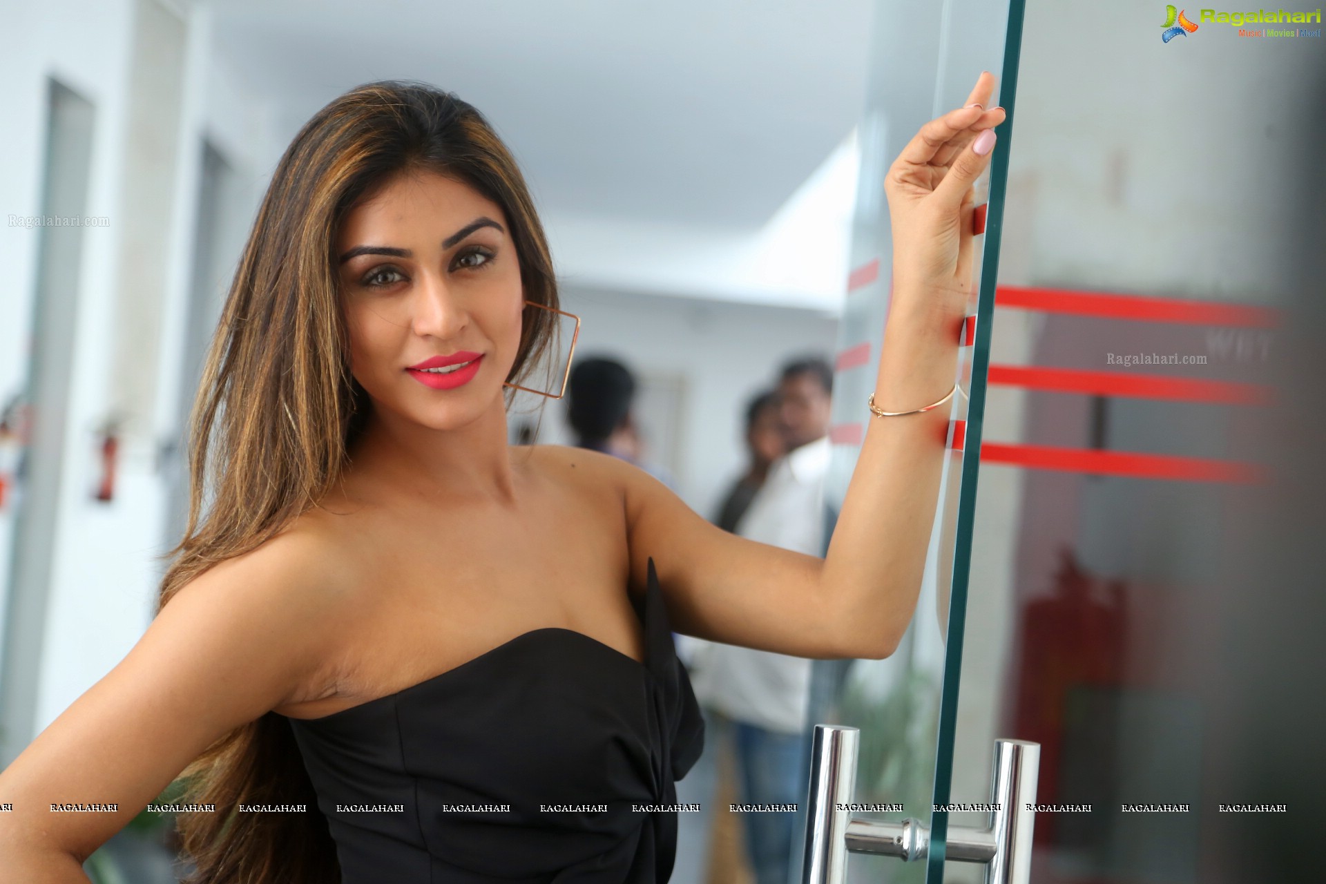 Myra Sareen at Officer Press Meet (High Definition)