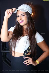 Neha Deshpande Ragalahari