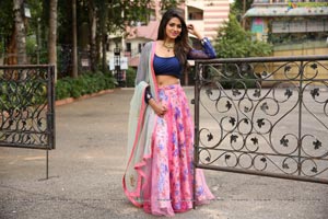 Shalu Chourasiya Half Saree