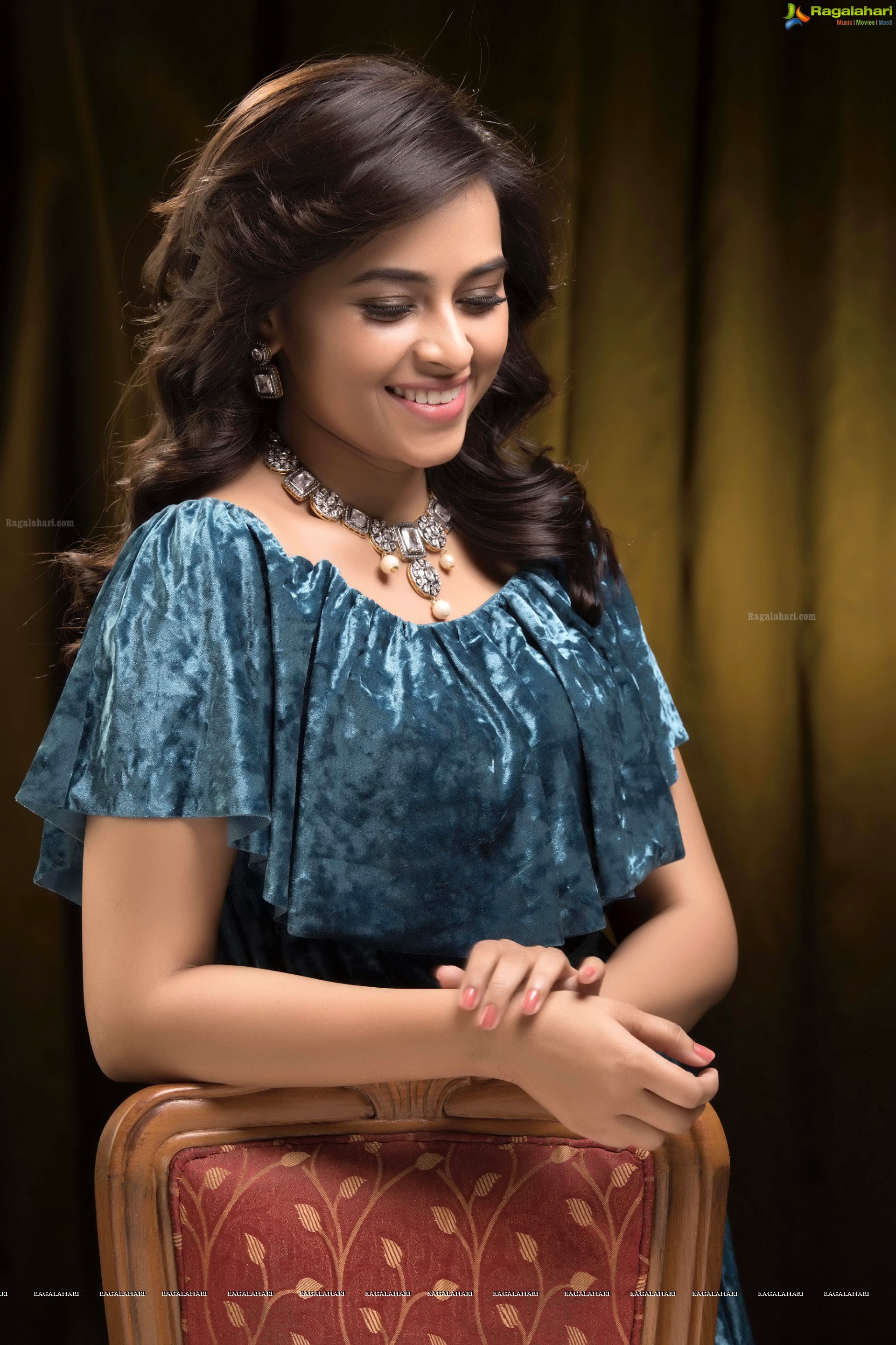 Sri Divya - HD Gallery