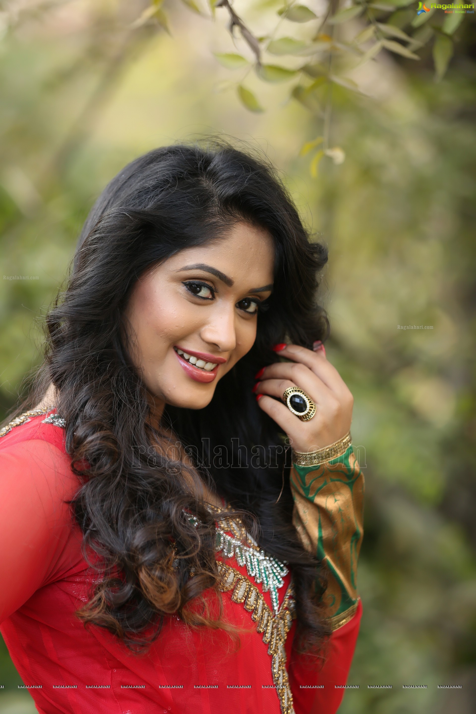 Sowmya Venugopal (Exclusive) (High Definition)