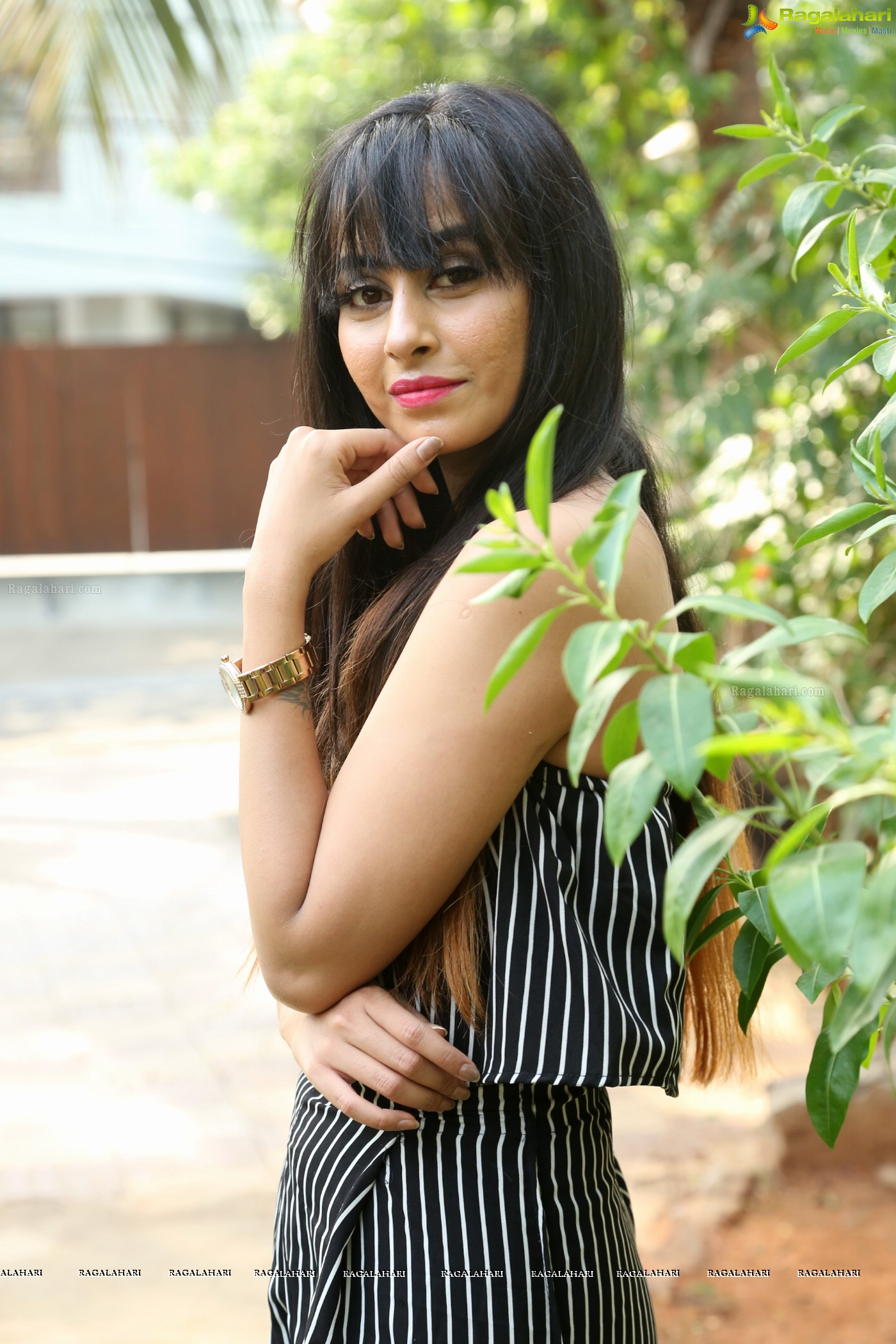 Ameeksha Amy Pawar at Celeb Konnect Mobile App Launch (Posters)