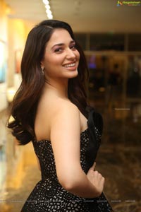 Tamannaah Naa Nuvve