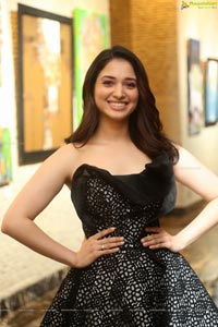 Tamannaah Naa Nuvve