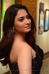 Tamannaah Naa Nuvve