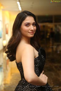 Tamannaah Naa Nuvve