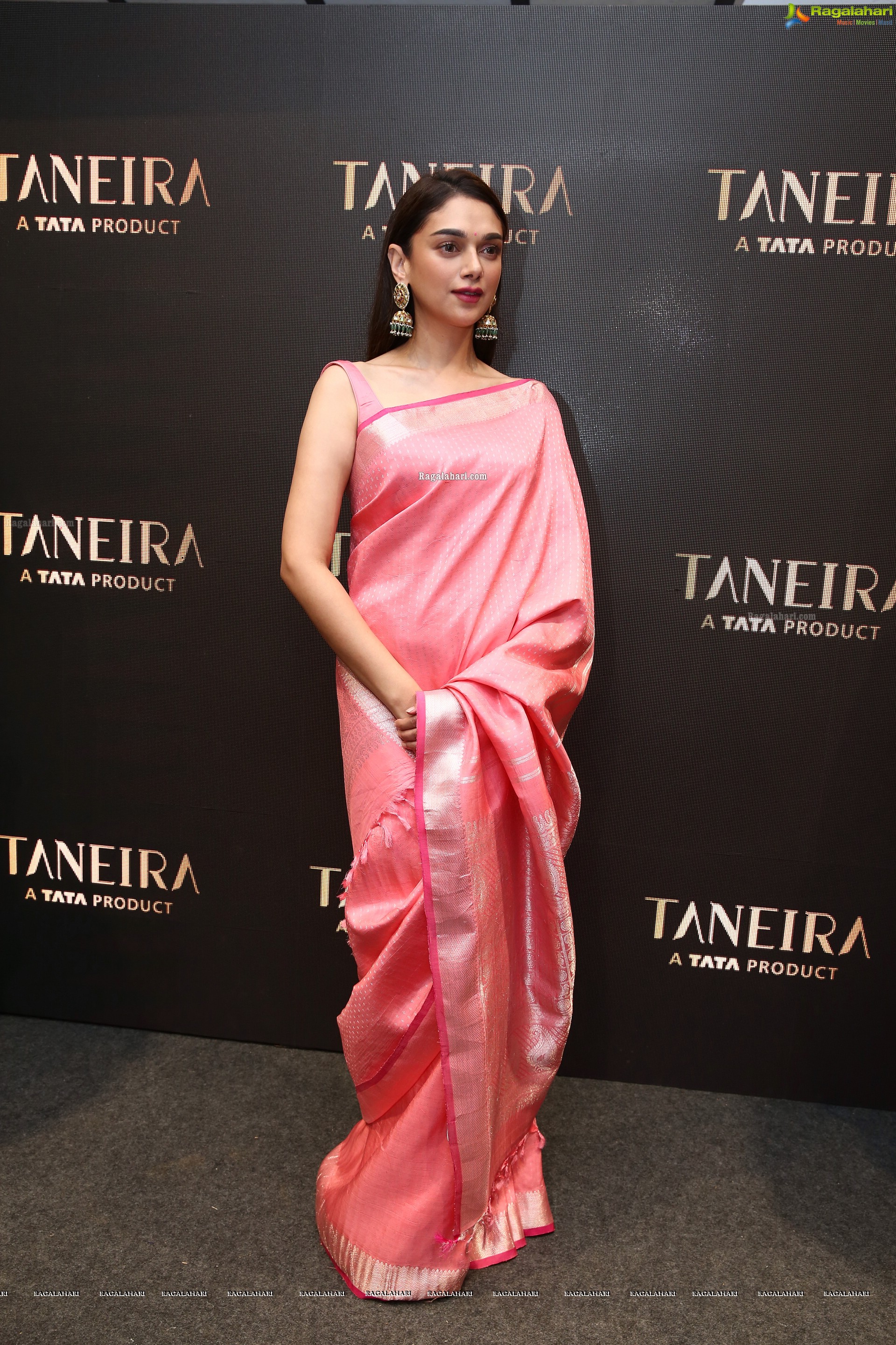 Aditi Rao Hydari @ Taneira Store Launch at Banjara Hills - HD Gallery