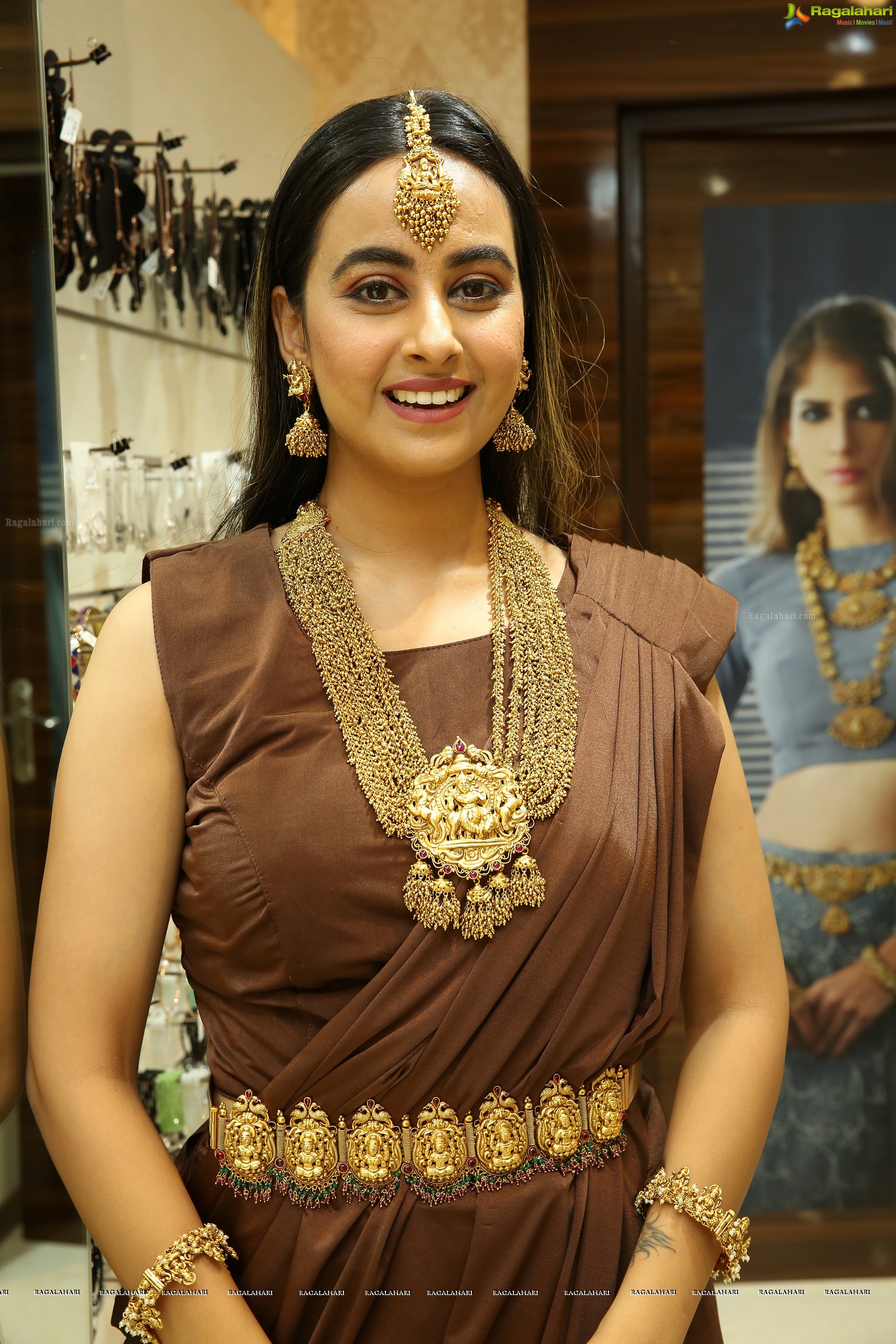 Ameeksha Pawar @ Kushal’s Fashion Jewellery Flagship Store Launch - HD Gallery