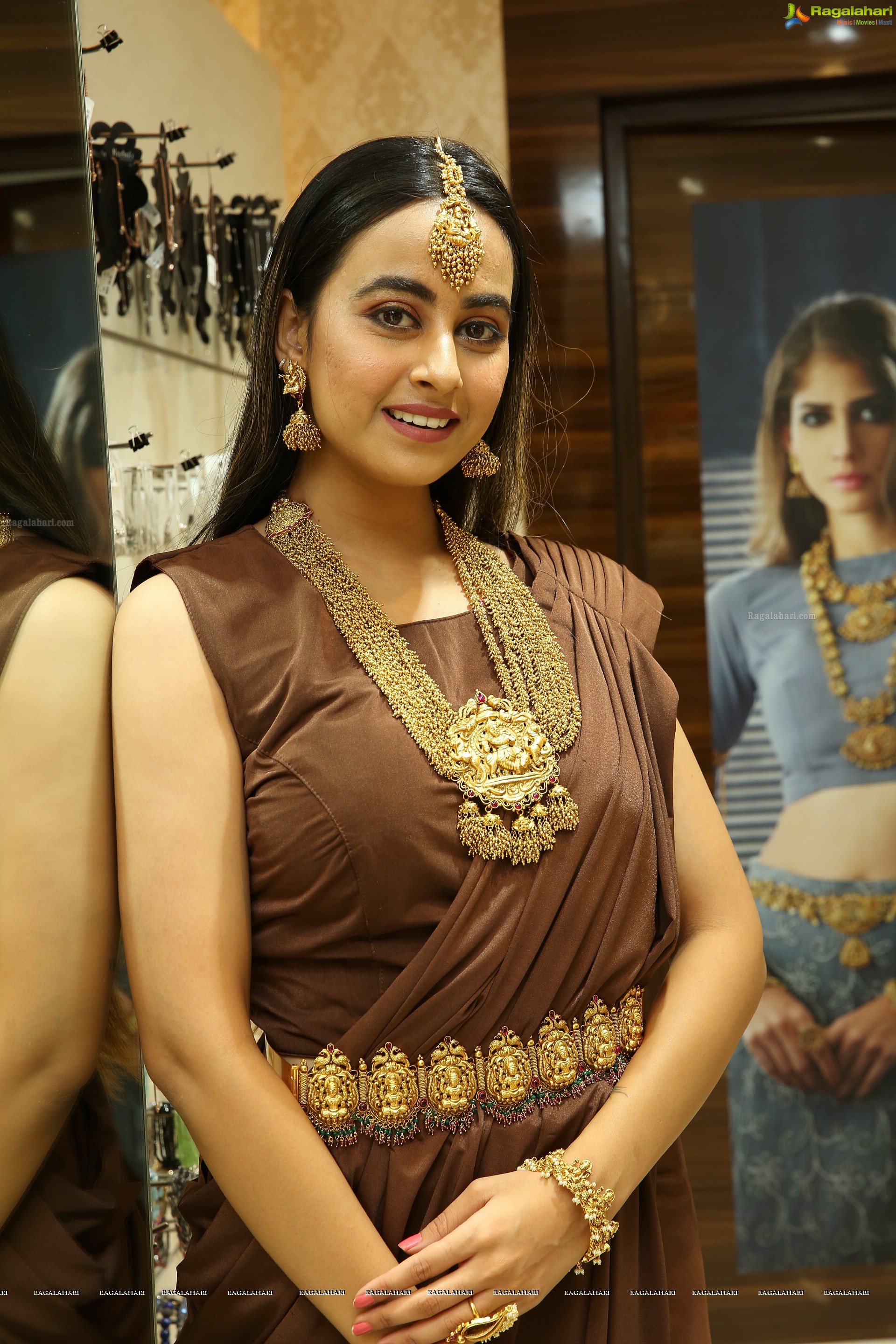 Ameeksha Pawar @ Kushal’s Fashion Jewellery Flagship Store Launch - HD Gallery