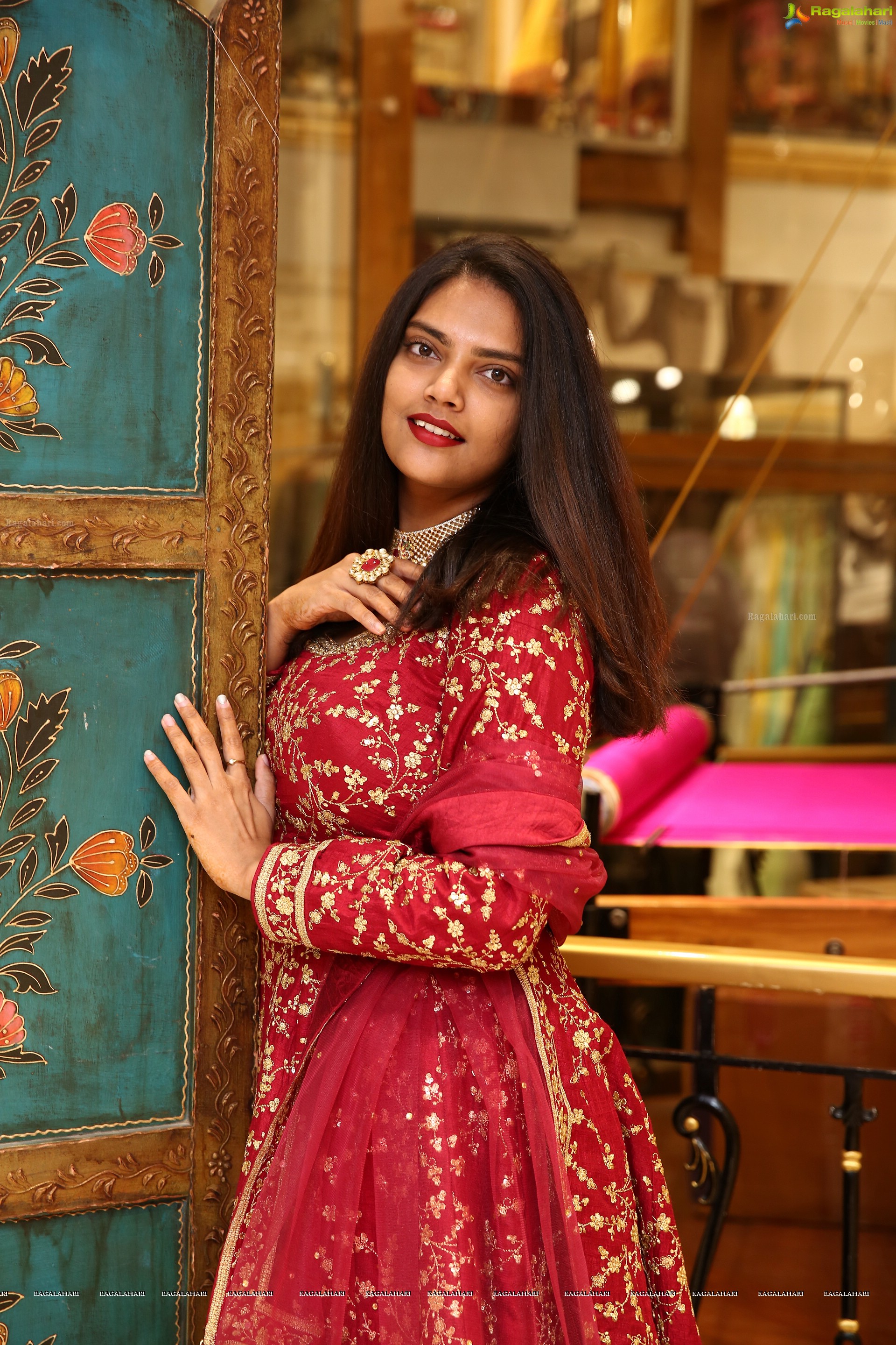 Apurva Gantola @ Neeru's Bloggers Meet & EID Sale - HD Gallery