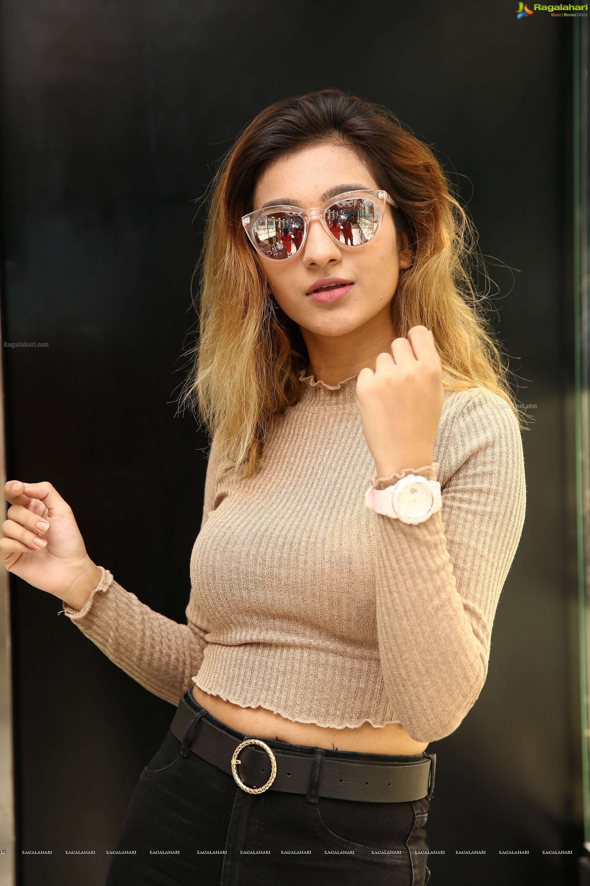 Insha Iqbal @ Casio Watches Showroom Launch - HD Gallery