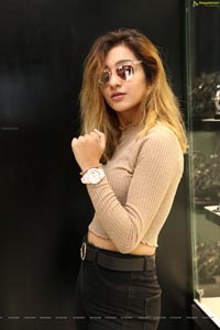 Insha Iqbal 