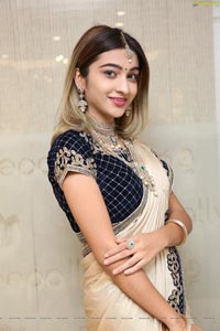 Insha Iqbal