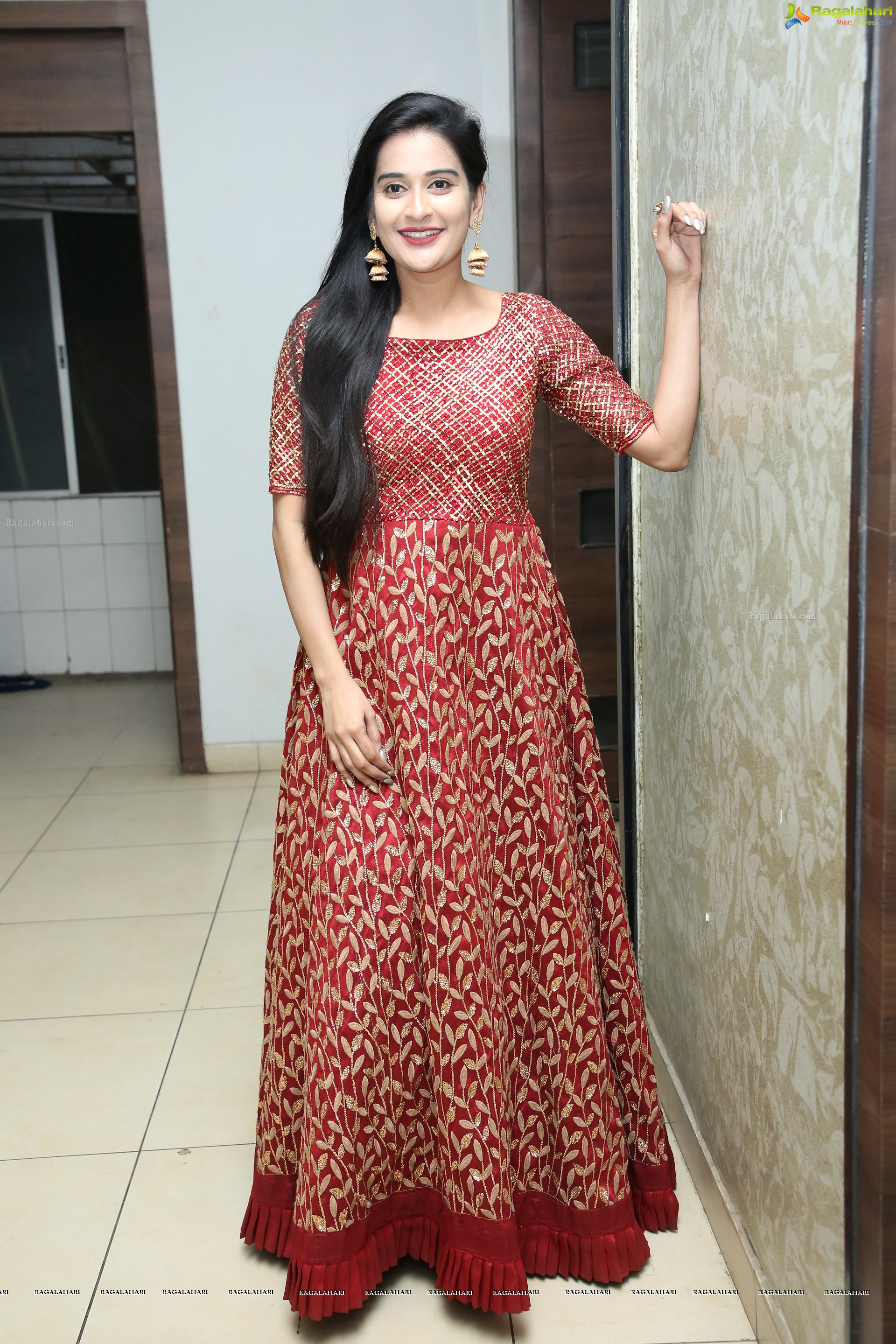 Jenney Honey @ Haleem Hungama at Four Seasons - HD Gallery