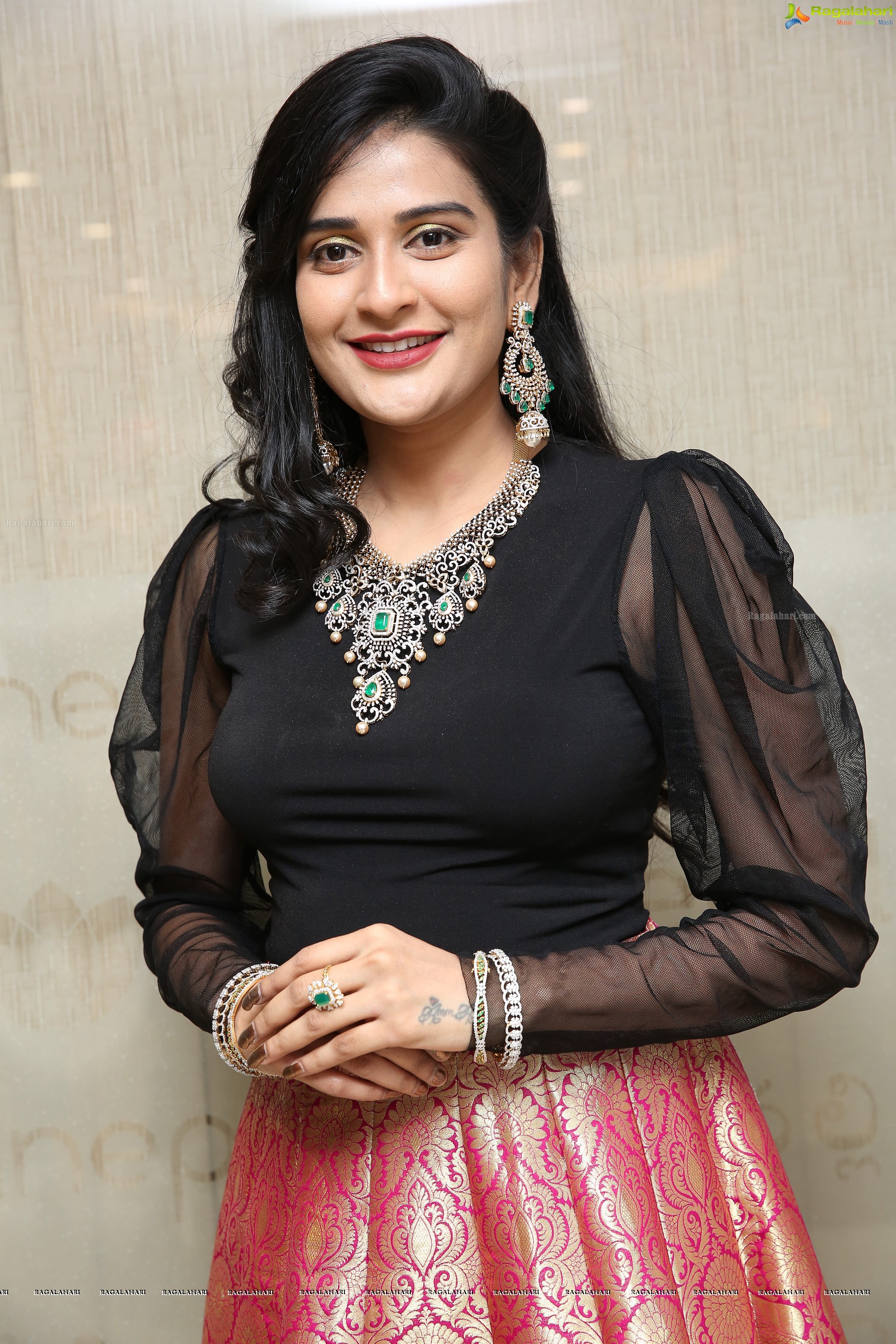 Jenny Honey @ Manepally Jewellers Akshaya Tritiya Collection Launch - HD Gallery