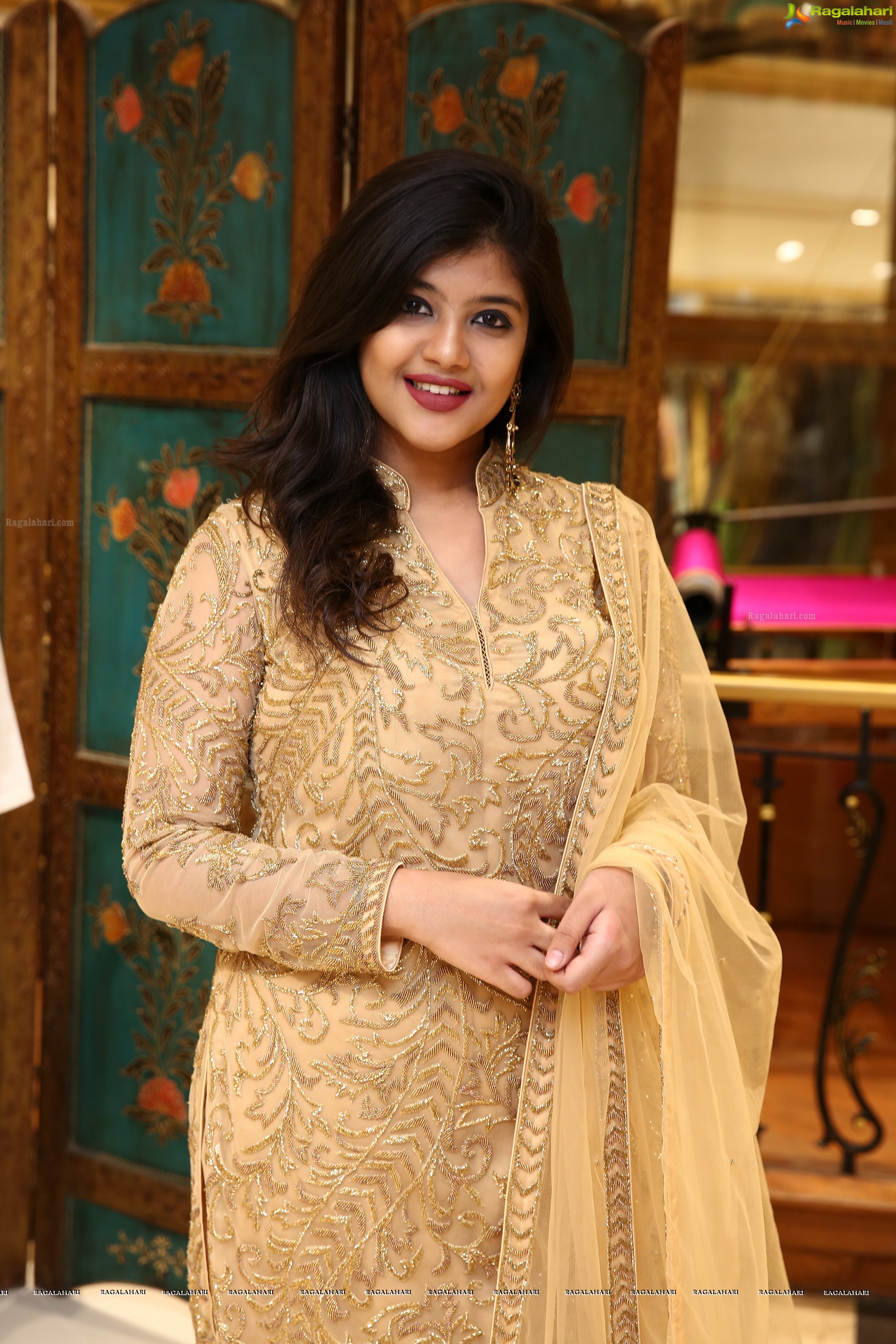 Kirtana Reddy @ Neeru's Bloggers Meet & EID Sale - HD Gallery