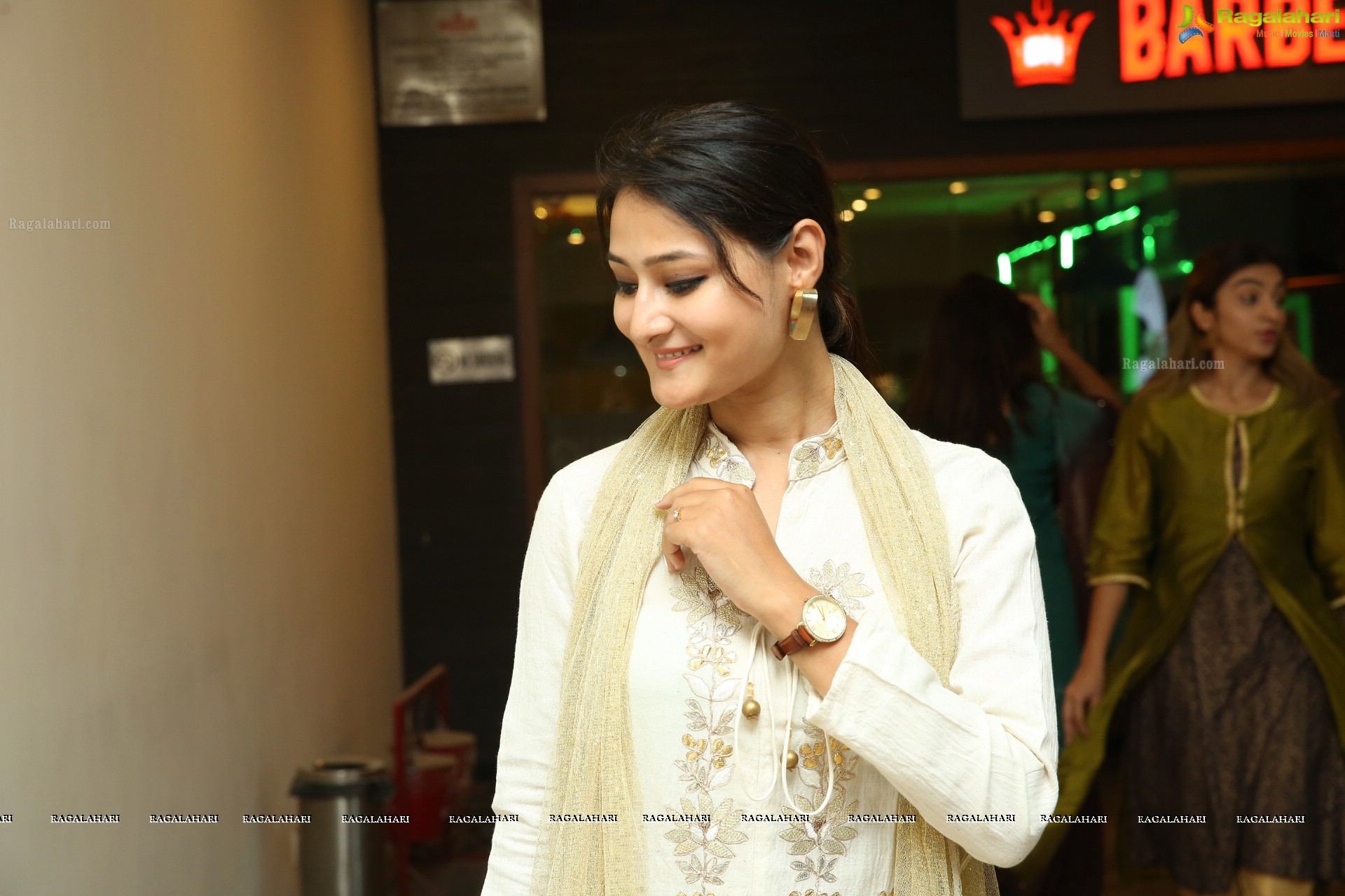 Nilofer Haidry @ Dawaat-E-Ramadan Launch at Barbeque Nation  - HD Gallery