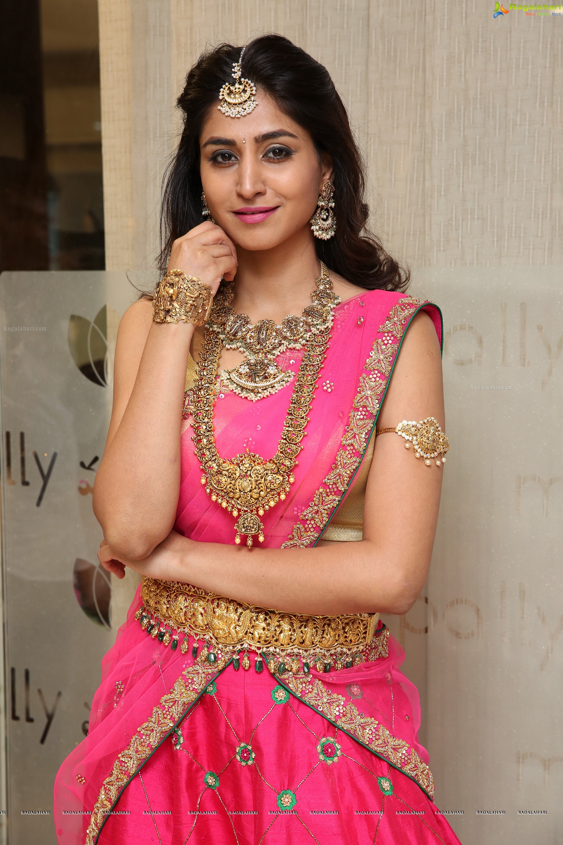 Varshini Sounderajan @ Manepally Jewellers Akshaya Tritiya Collection Launch - HD Gallery