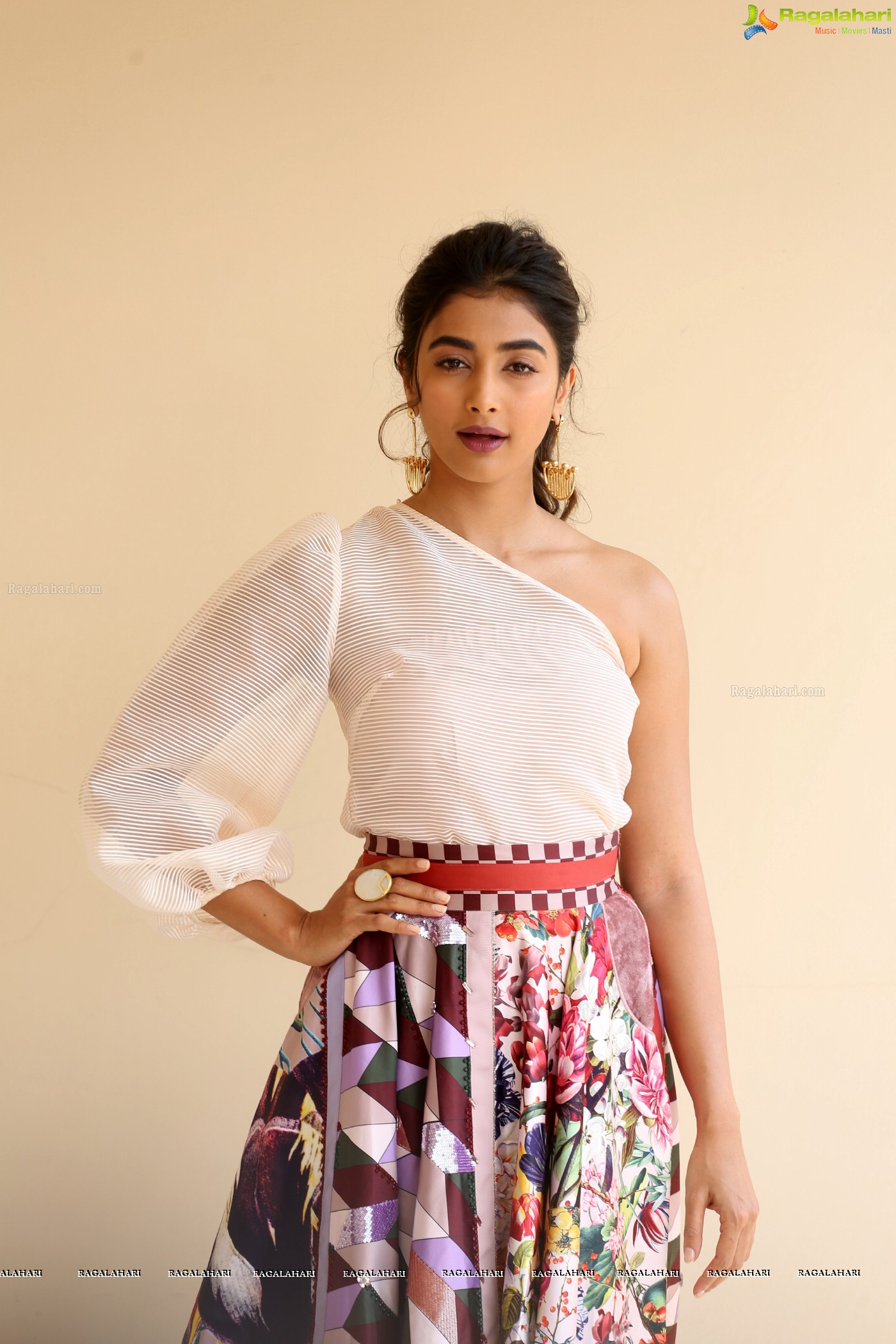 Pooja Hegde at Maharshi Success Meet, Photo Gallery