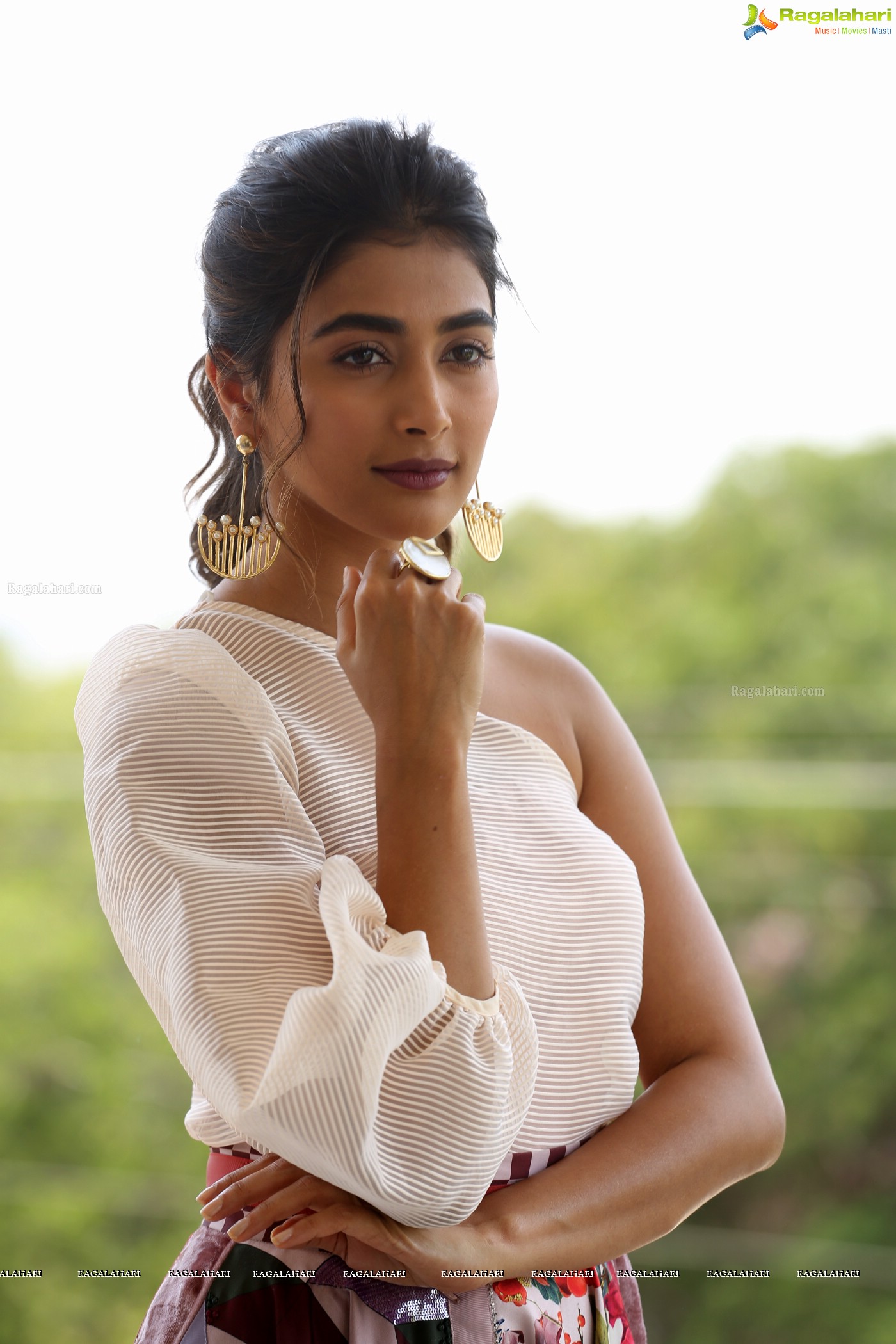 Pooja Hegde at Maharshi Success Meet, Photo Gallery