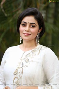 Poorna