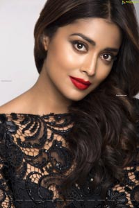 Shriya Saran Latest Photoshoot Images