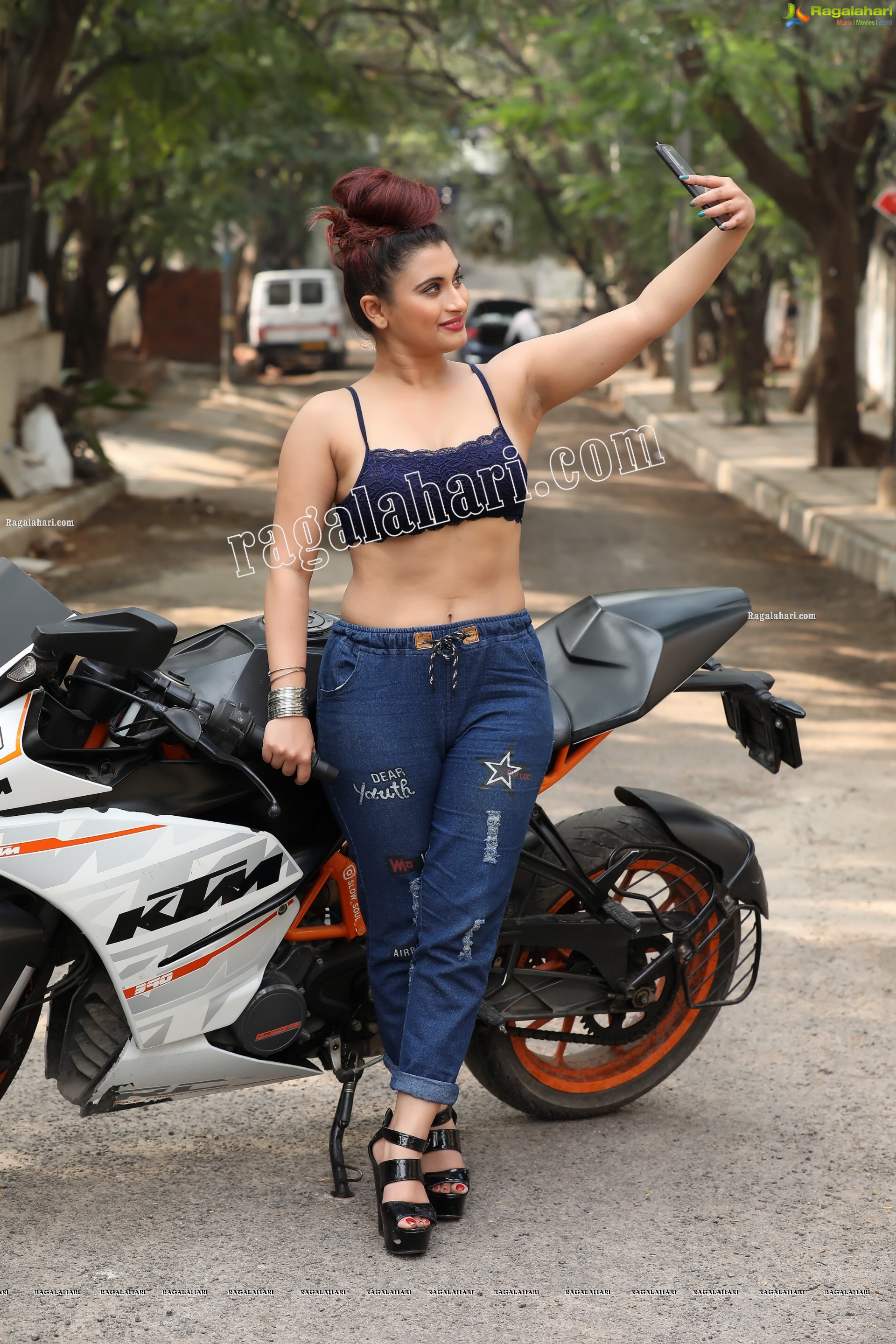 Gunnjan Aras Posing on Motorcycle Exclusive Photo Shoot