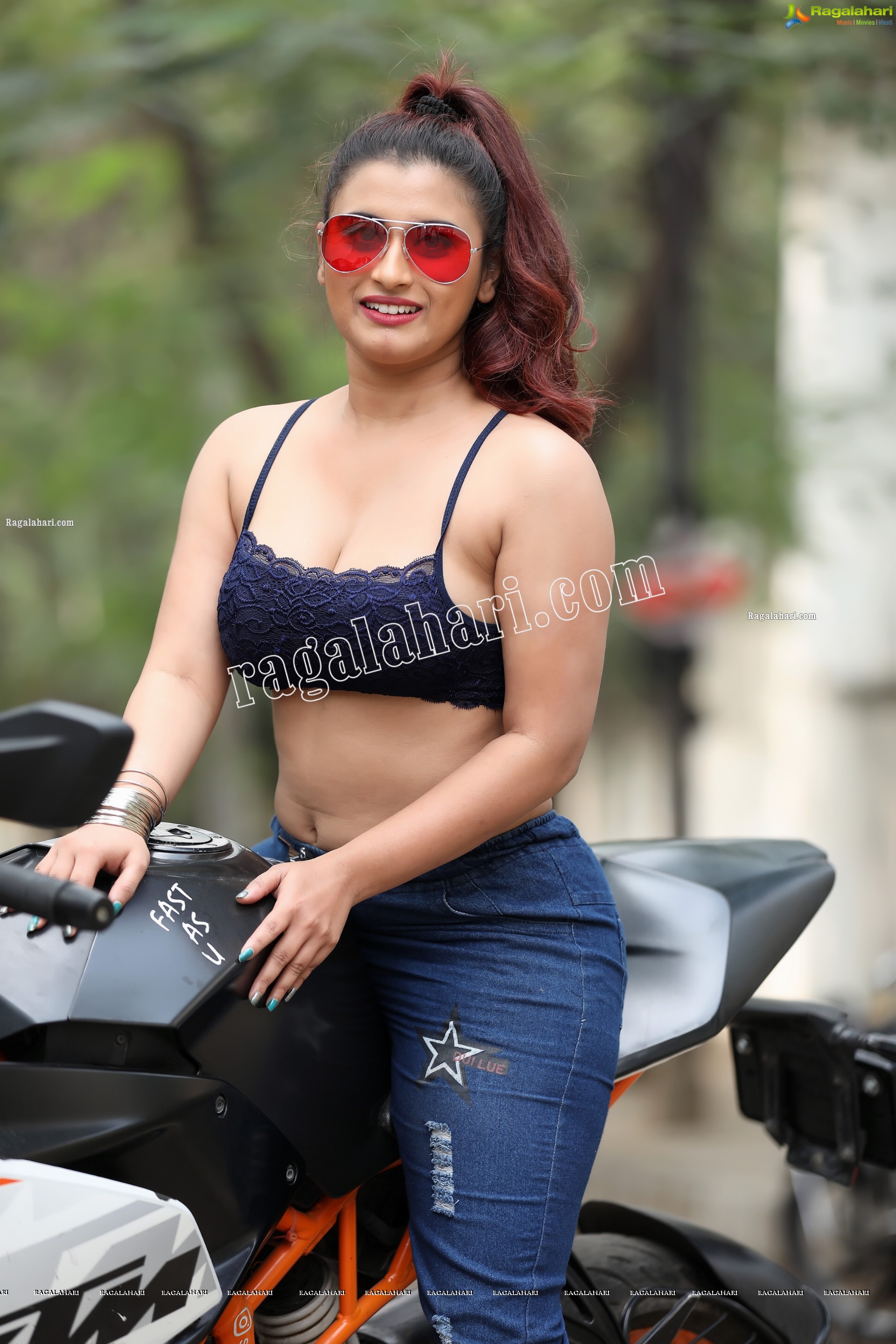 Gunnjan Aras Posing on Motorcycle Exclusive Photo Shoot