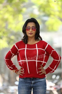 Nisheetha in Red Checks T-Shirt and Jeans