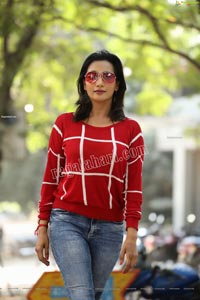 Nisheetha in Red Checks T-Shirt and Jeans