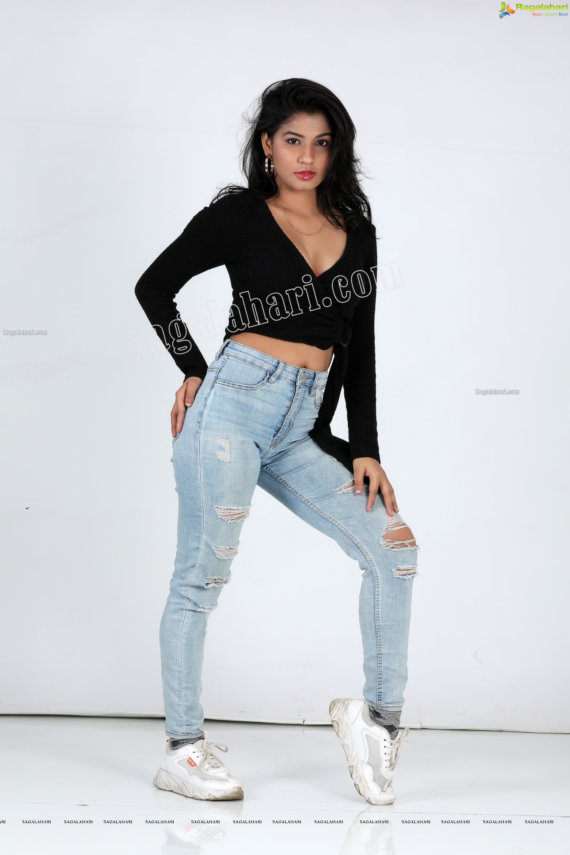 Sheetal Bhatt in Black Twisted Style Knit Crop Top and Jeans Exclusive Photo Shoot