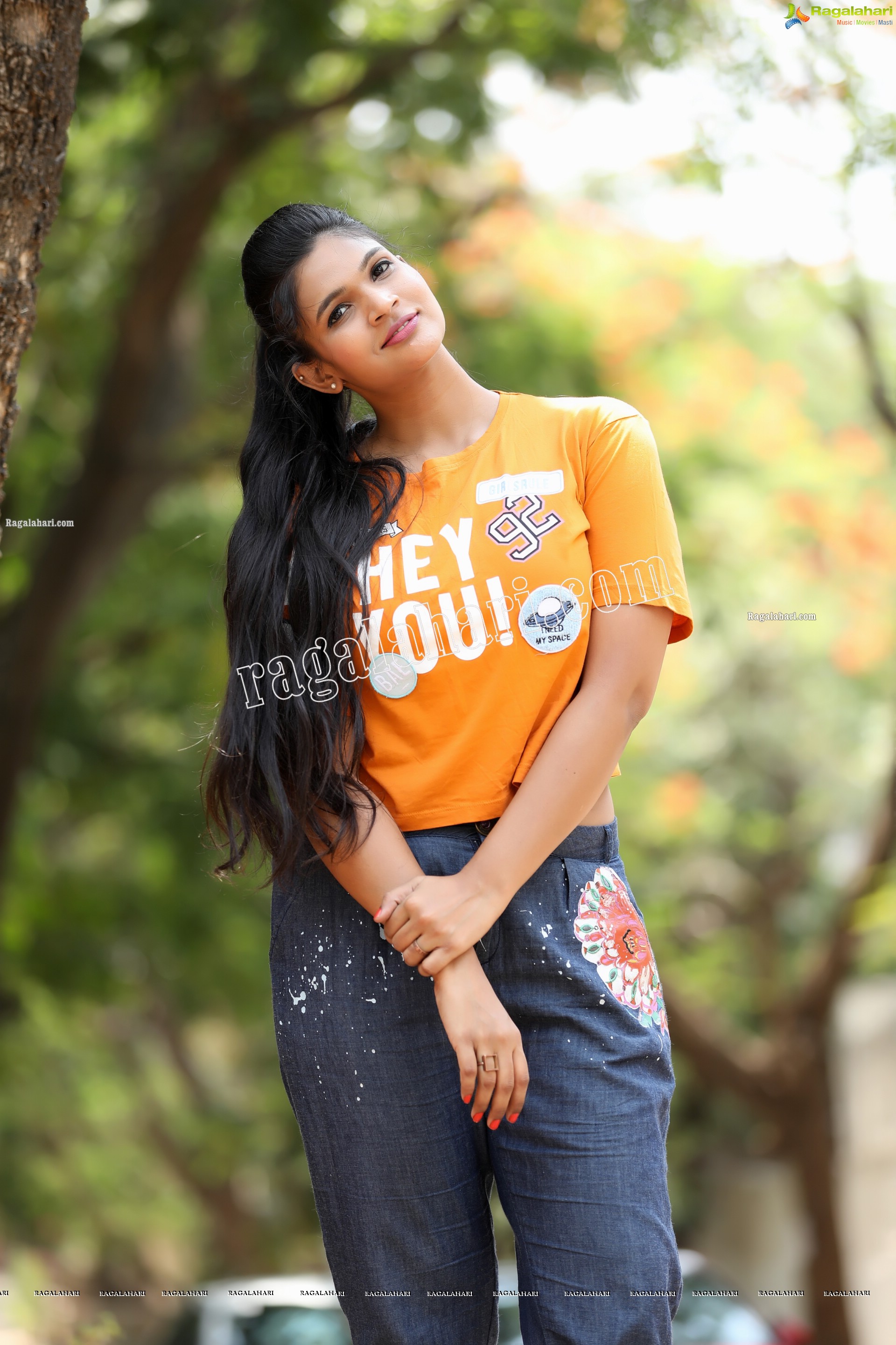 Twinkle Thomala in Yellow T-Shirt and Jeans Exclusive Photo Shoot