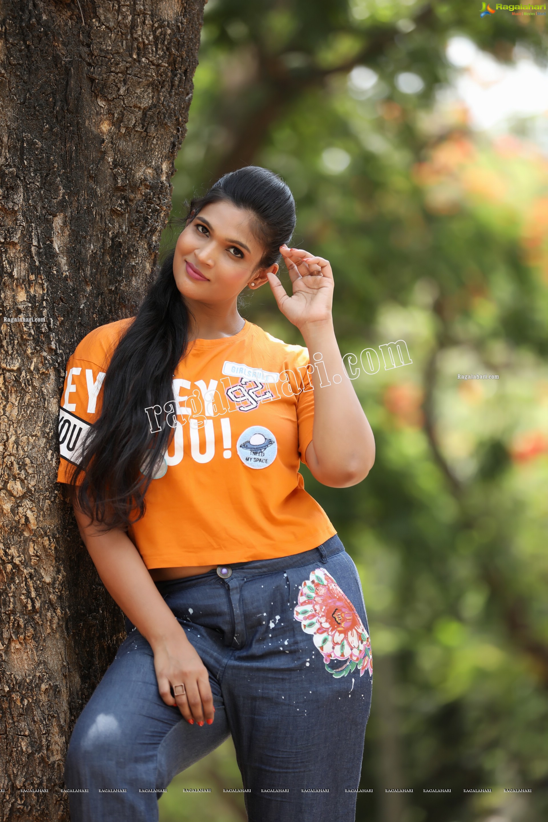 Twinkle Thomala in Yellow T-Shirt and Jeans Exclusive Photo Shoot