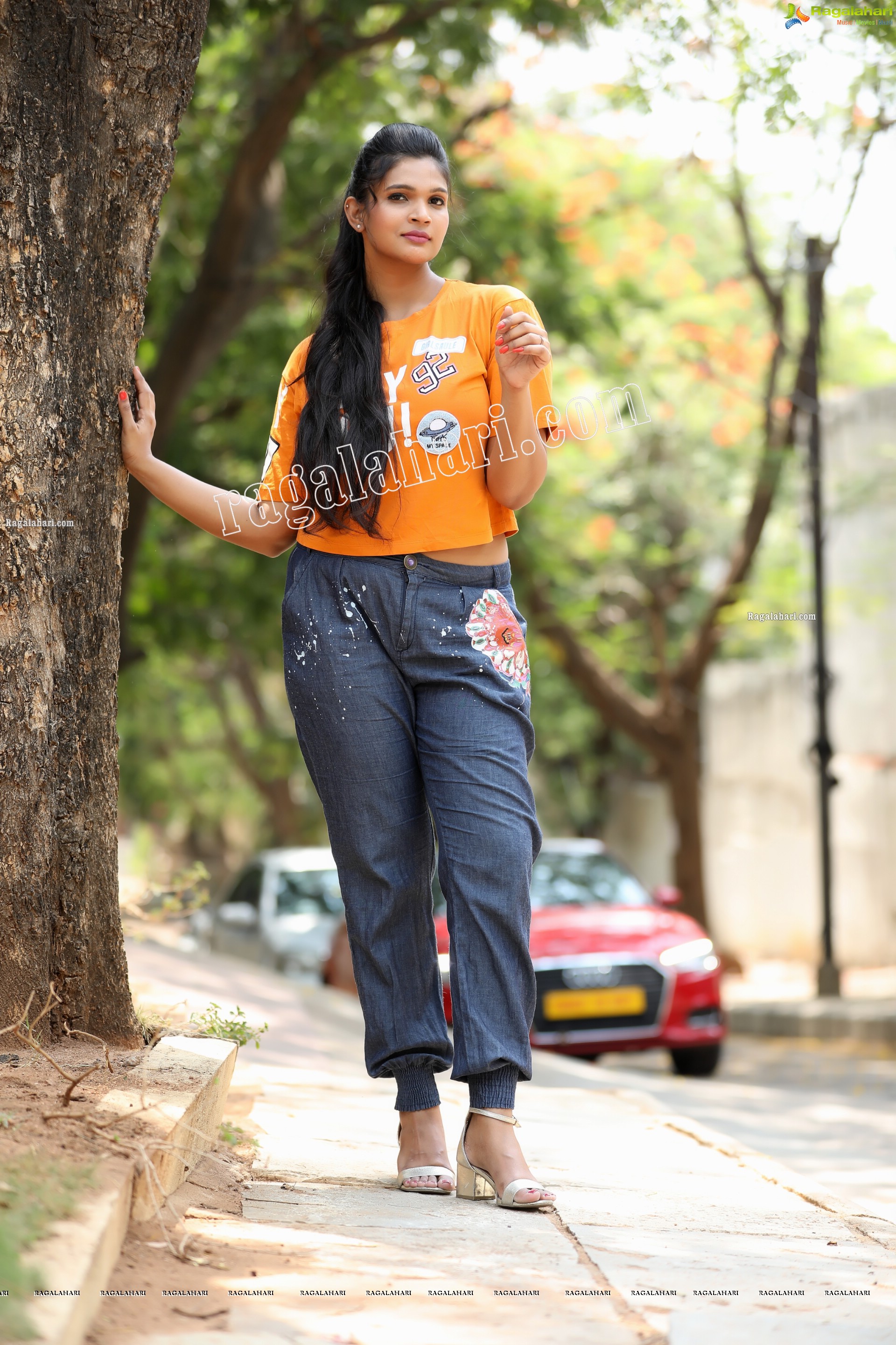 Twinkle Thomala in Yellow T-Shirt and Jeans Exclusive Photo Shoot