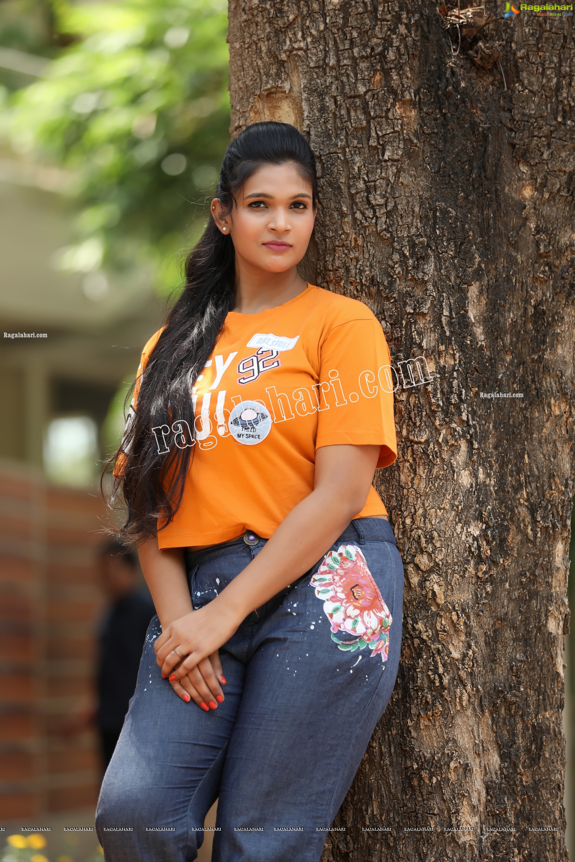 Twinkle Thomala in Yellow T-Shirt and Jeans Exclusive Photo Shoot