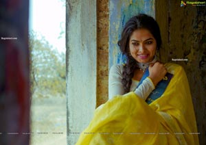 Divi Vadthya Latest Photoshoot Stills