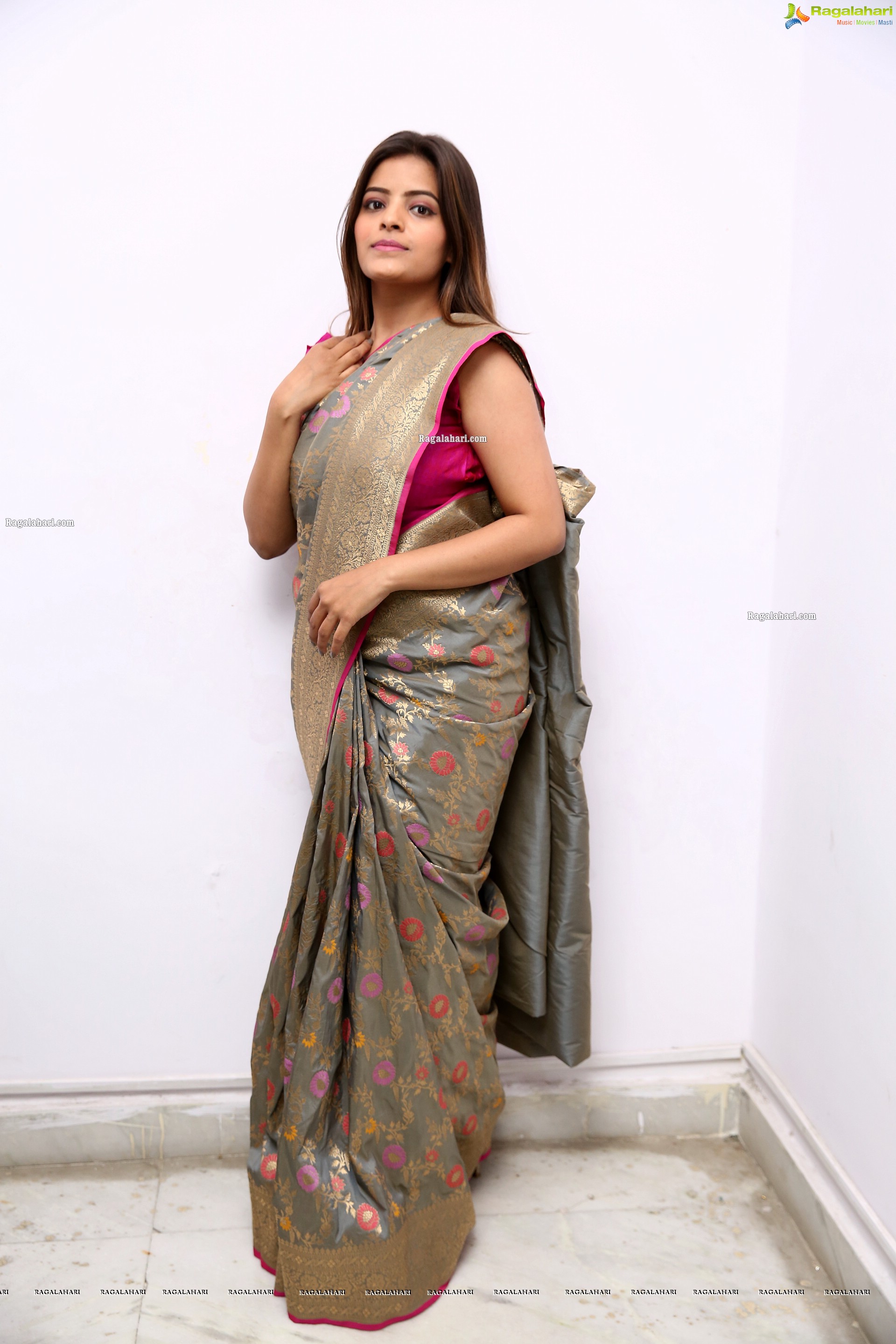 Kusumm in Traditional Saree, HD Photo Gallery